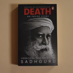 Книга Садхгуру англійською мовою Death