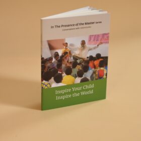 Книга Садхгуру англійською мовою Inspire Your Child
